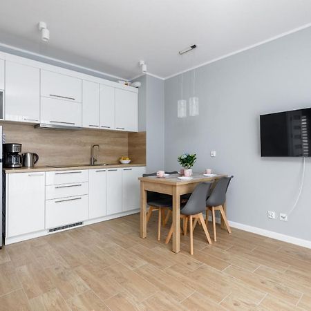 Apartment Rybacka With Parking&Balcony By Noclegi Renters Międzywodzie 外观 照片